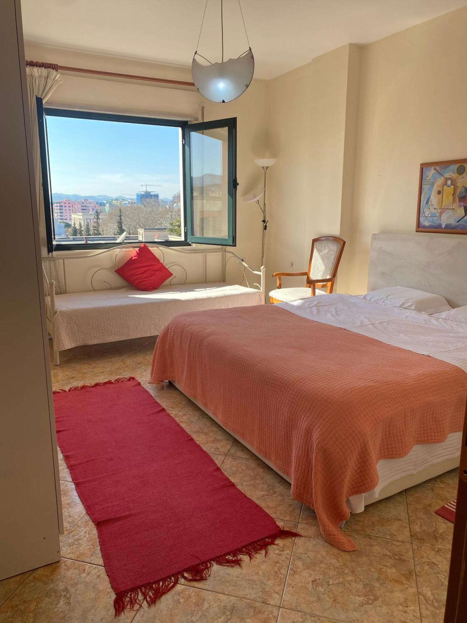 Rtsh Apartment Тирана Екстер'єр фото